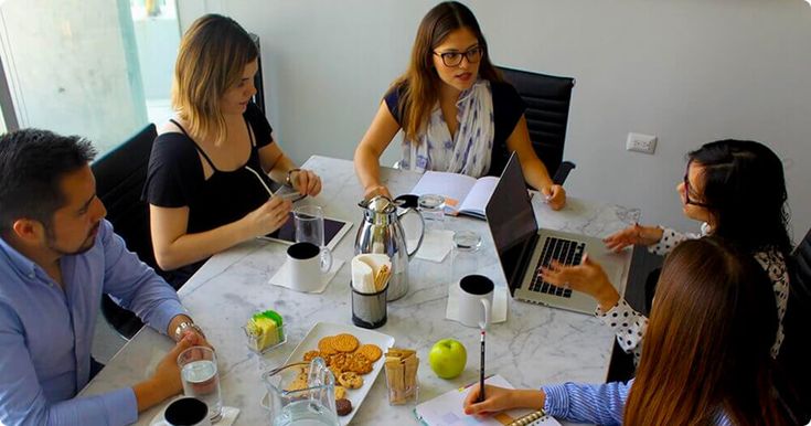 junta de trabajo grupal